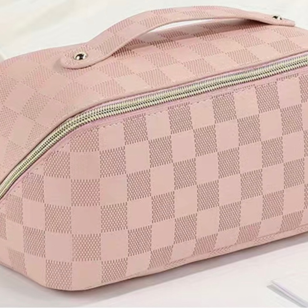 Cosmetic or toiletry bag